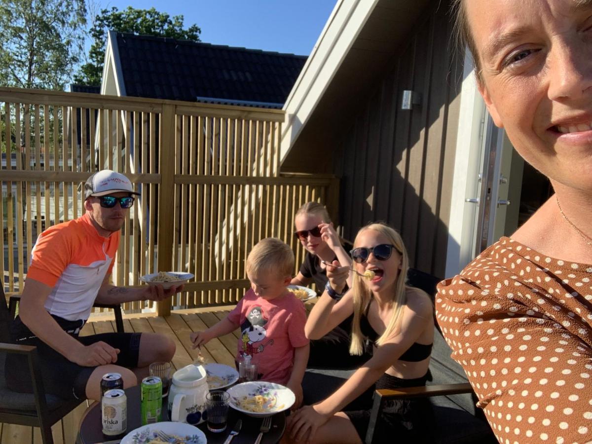 Ferienwohnung Nybyggd Mysig Laegenhet I Falkenberg, Troeingeberg 5Min Fran E6, 30Min Ullared, Naera Stationen Exterior foto